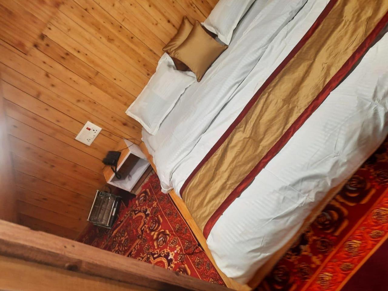 Matri Pitri Cottage Matiana Eksteriør bilde